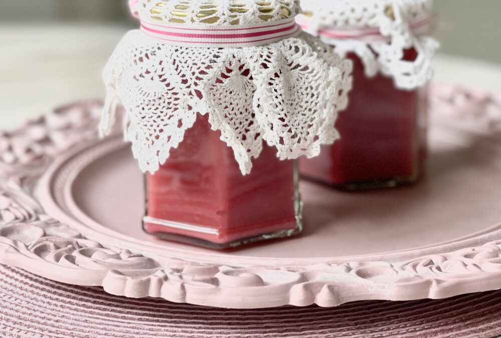 Rosa sockerfritt äppelmos