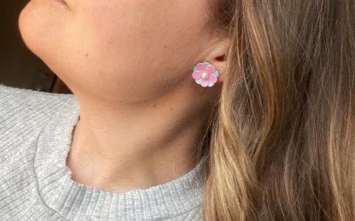 Årets majblomma som örhängen